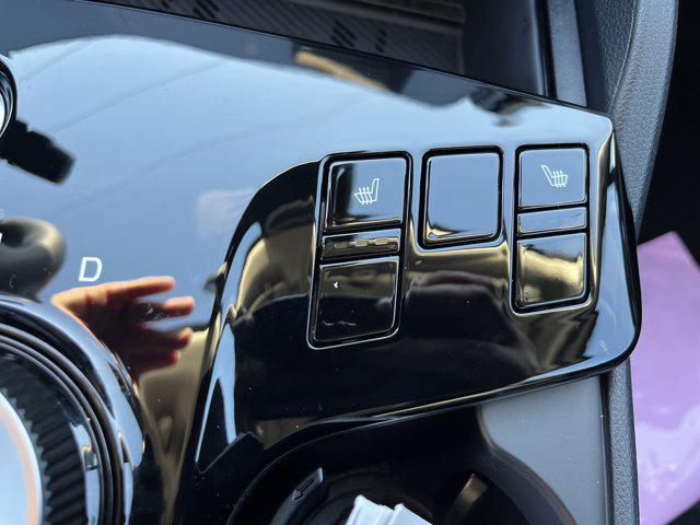 new 2025 Kia Sportage Hybrid car, priced at $33,293