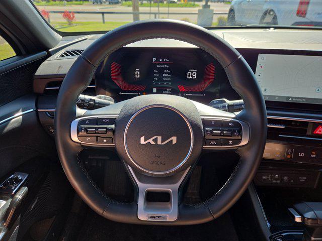 used 2025 Kia K5 car