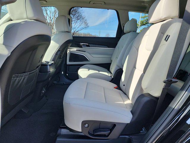 new 2025 Kia Telluride car