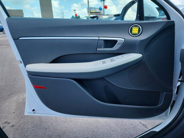 new 2025 Hyundai Sonata car, priced at $26,570