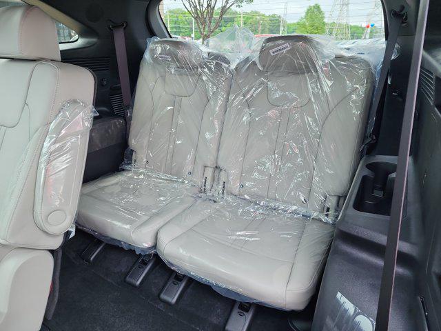 new 2025 Kia Sorento Hybrid car, priced at $43,946