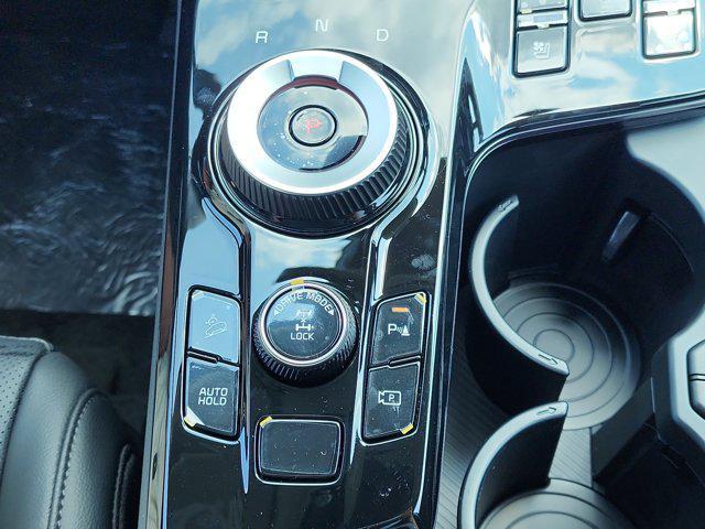 new 2025 Kia Sportage Hybrid car, priced at $37,659