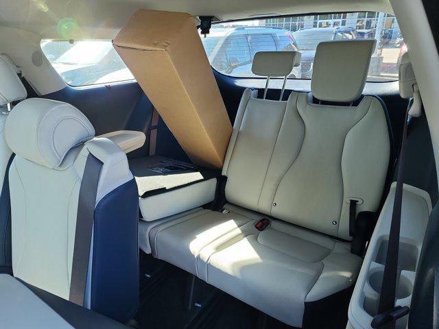 new 2026 Kia Carnival Hybrid car, priced at $44,232