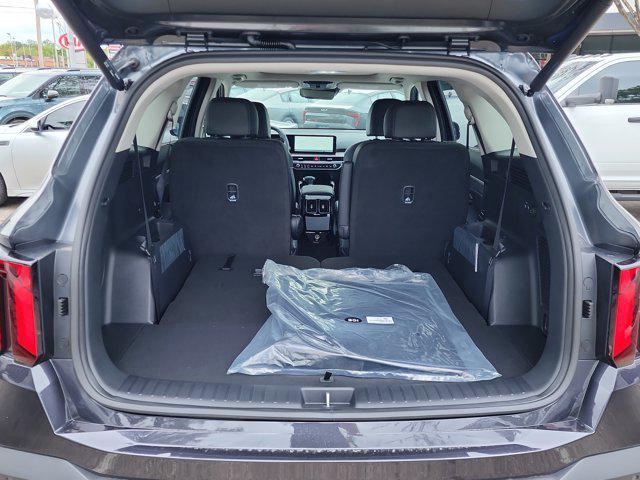 new 2026 Kia Sorento car, priced at $40,181