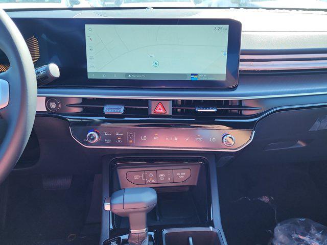 new 2025 Kia K5 car, priced at $28,542