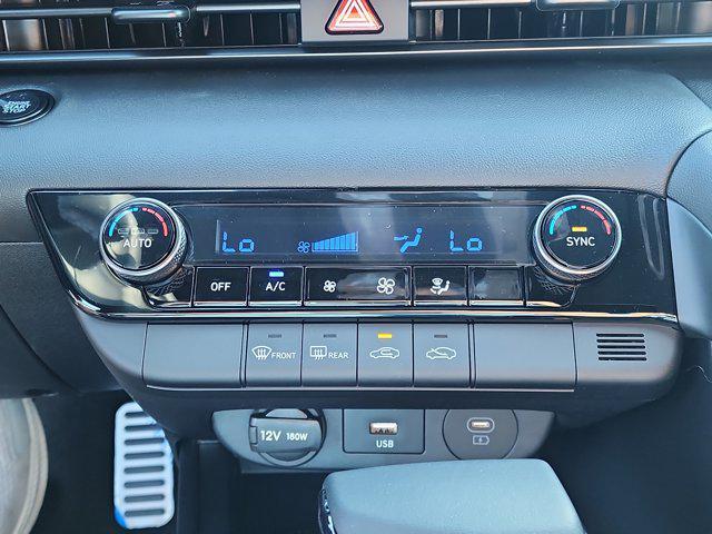 new 2025 Hyundai Elantra car