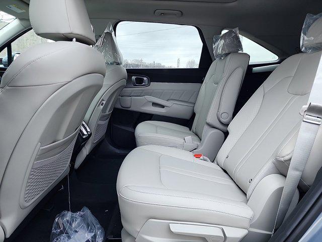 new 2025 Kia Sorento car, priced at $40,754