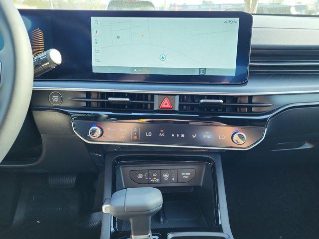 new 2025 Kia K5 car, priced at $27,174