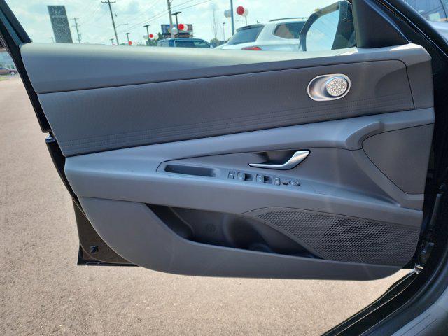 new 2025 Hyundai Elantra car, priced at $22,714