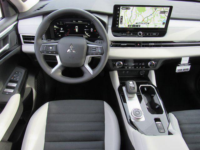 new 2025 Mitsubishi Outlander car, priced at $31,795