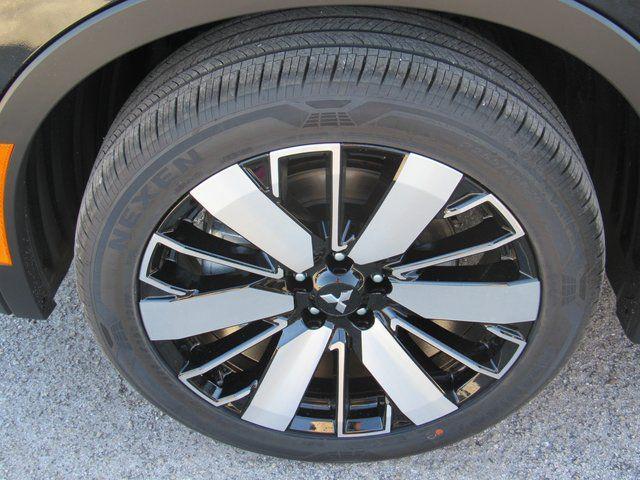 new 2025 Mitsubishi Outlander car, priced at $29,025