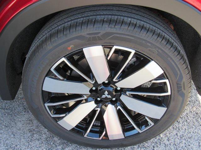 new 2025 Mitsubishi Outlander car, priced at $27,025