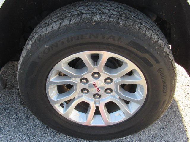 used 2015 GMC Yukon XL car, priced at $16,060