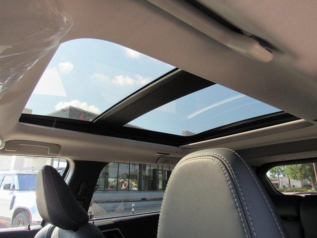 new 2025 Mitsubishi Outlander car, priced at $29,355