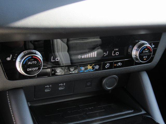 new 2025 Mitsubishi Outlander car, priced at $29,355