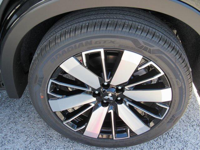 new 2025 Mitsubishi Outlander car, priced at $27,025