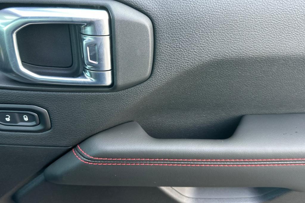 new 2026 Jeep Wrangler car, priced at $58,465