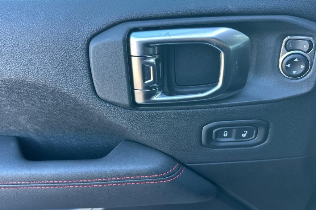 new 2026 Jeep Gladiator car, priced at $59,535