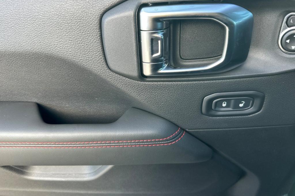 new 2026 Jeep Wrangler car, priced at $57,665