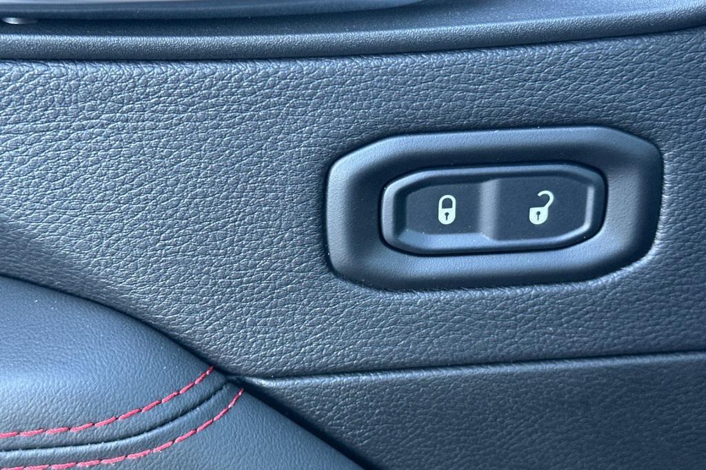 new 2026 Jeep Wrangler car, priced at $57,965