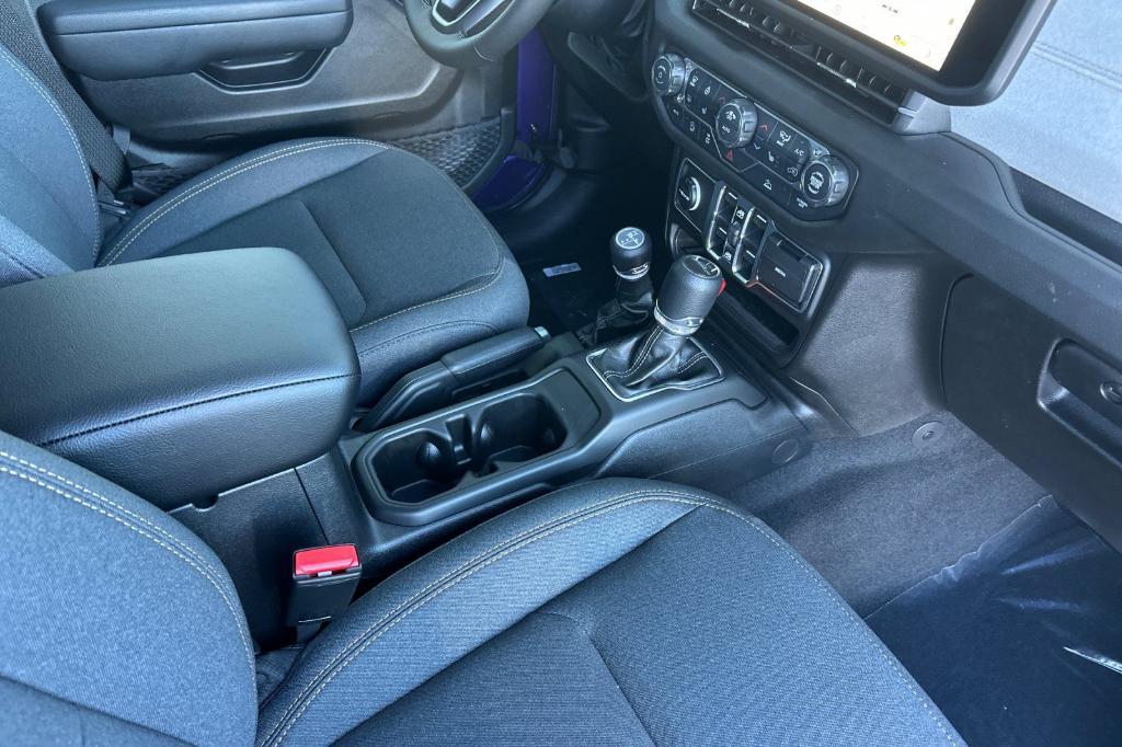 new 2026 Jeep Gladiator car, priced at $46,945