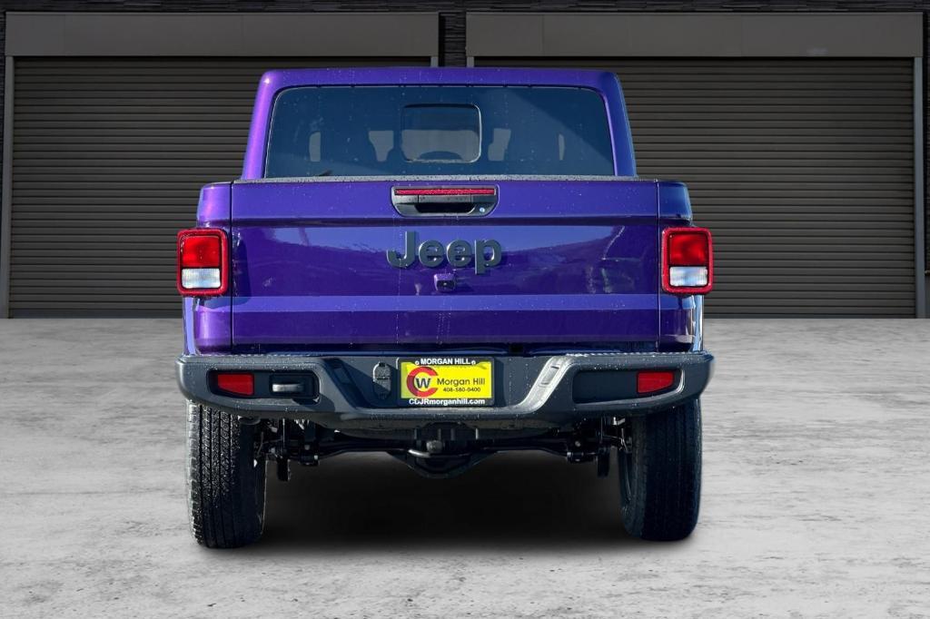 new 2026 Jeep Gladiator car, priced at $46,945