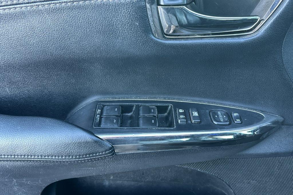 used 2013 Toyota Avalon car, priced at $11,991