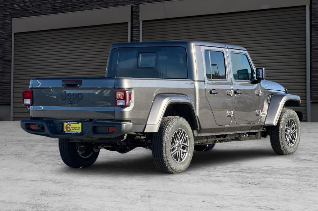 new 2026 Jeep Gladiator car, priced at $46,250