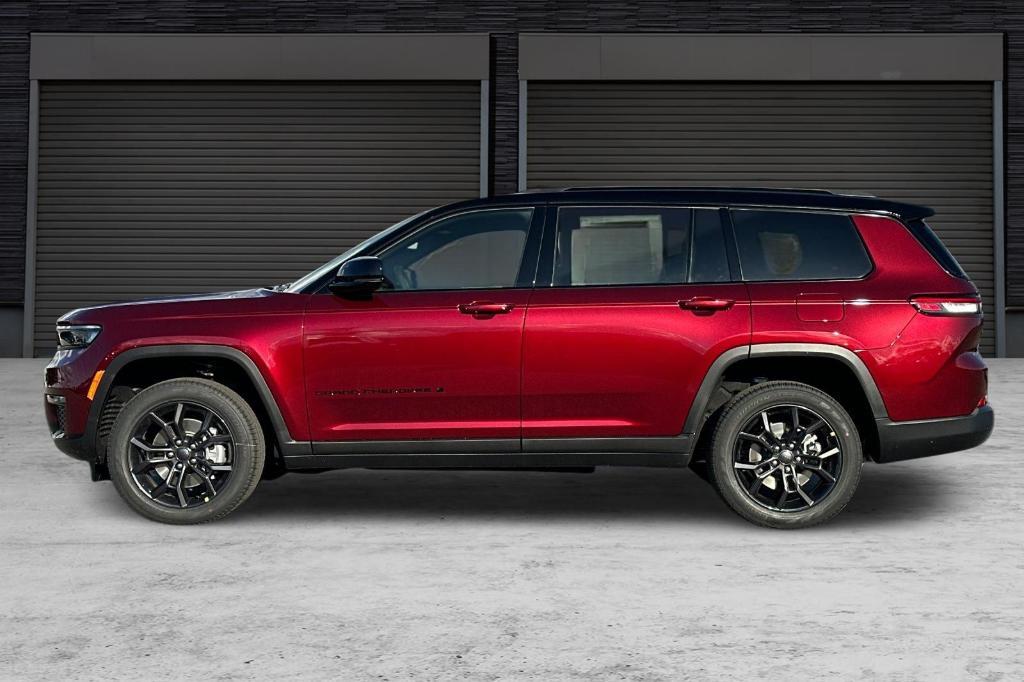 new 2025 Jeep Grand Cherokee L car, priced at $49,330