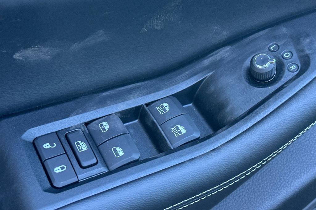 new 2025 Jeep Grand Cherokee car, priced at $44,465