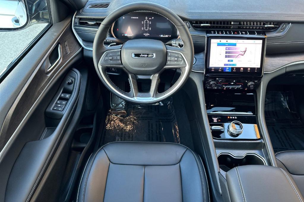 new 2025 Jeep Grand Cherokee L car, priced at $49,330
