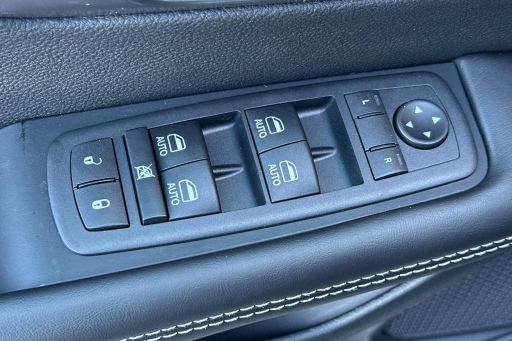 new 2026 Chrysler Pacifica car, priced at $46,580