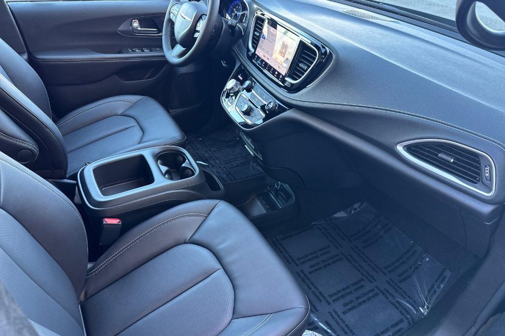 new 2026 Chrysler Pacifica car, priced at $46,580