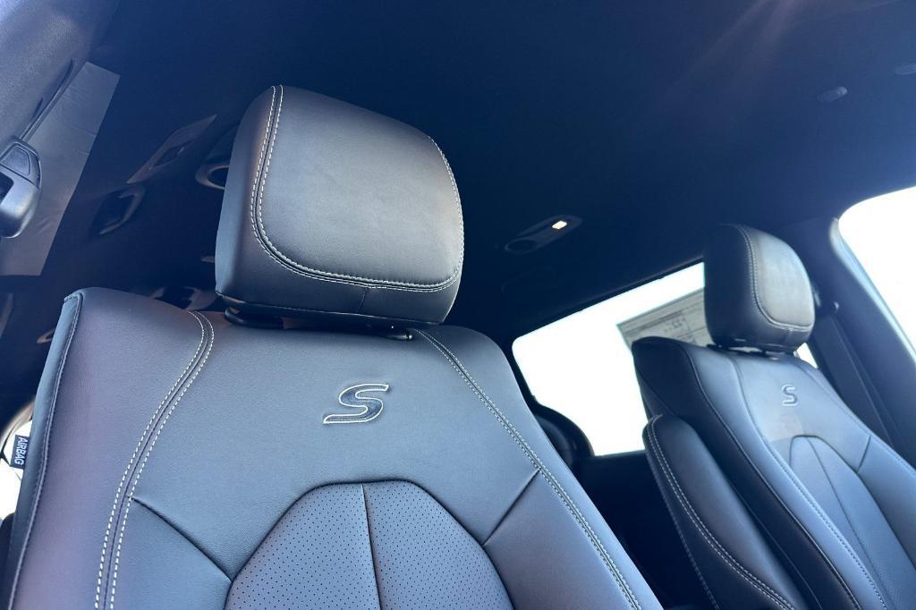 new 2026 Chrysler Pacifica car, priced at $46,580