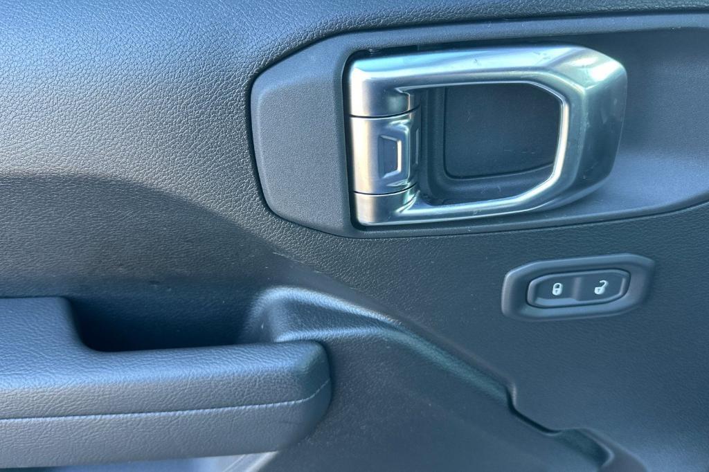 new 2026 Jeep Wrangler car, priced at $39,490