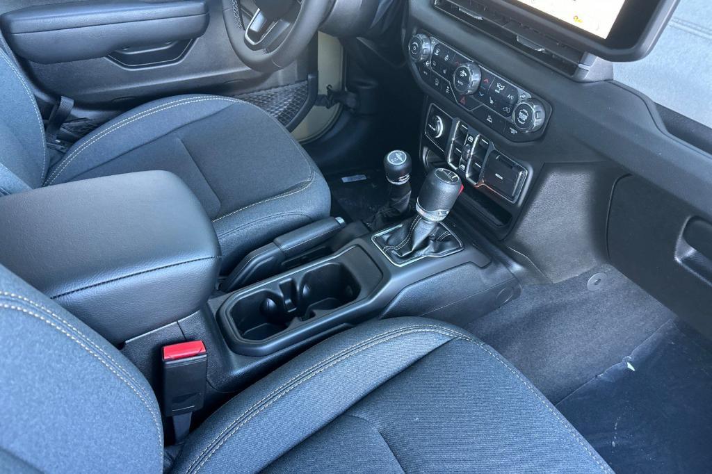 new 2026 Jeep Gladiator car, priced at $46,645