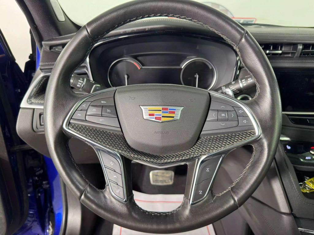 2023 Opulent Blue Metallic Cadillac XT5