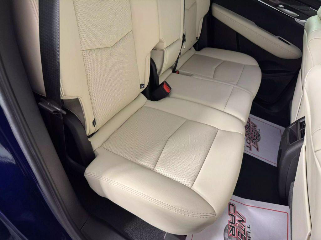2023 Opulent Blue Metallic Cadillac XT5