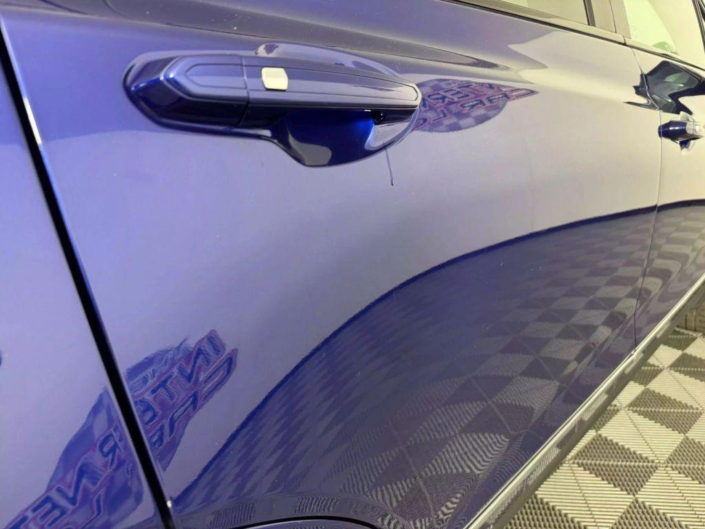 2023 Opulent Blue Metallic Cadillac XT5