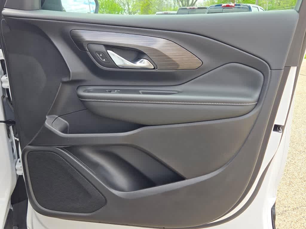 used 2024 GMC Terrain car, priced at $24,408