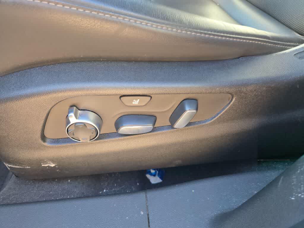 used 2023 Cadillac XT4 car, priced at $28,995