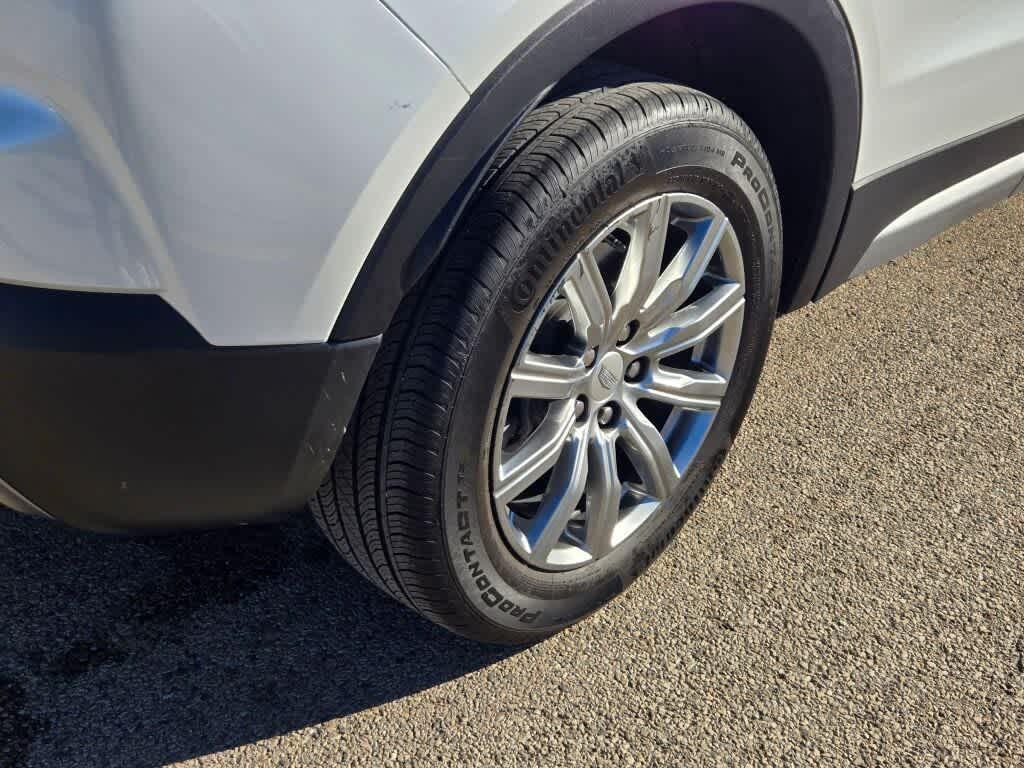 used 2023 Cadillac XT4 car, priced at $28,995