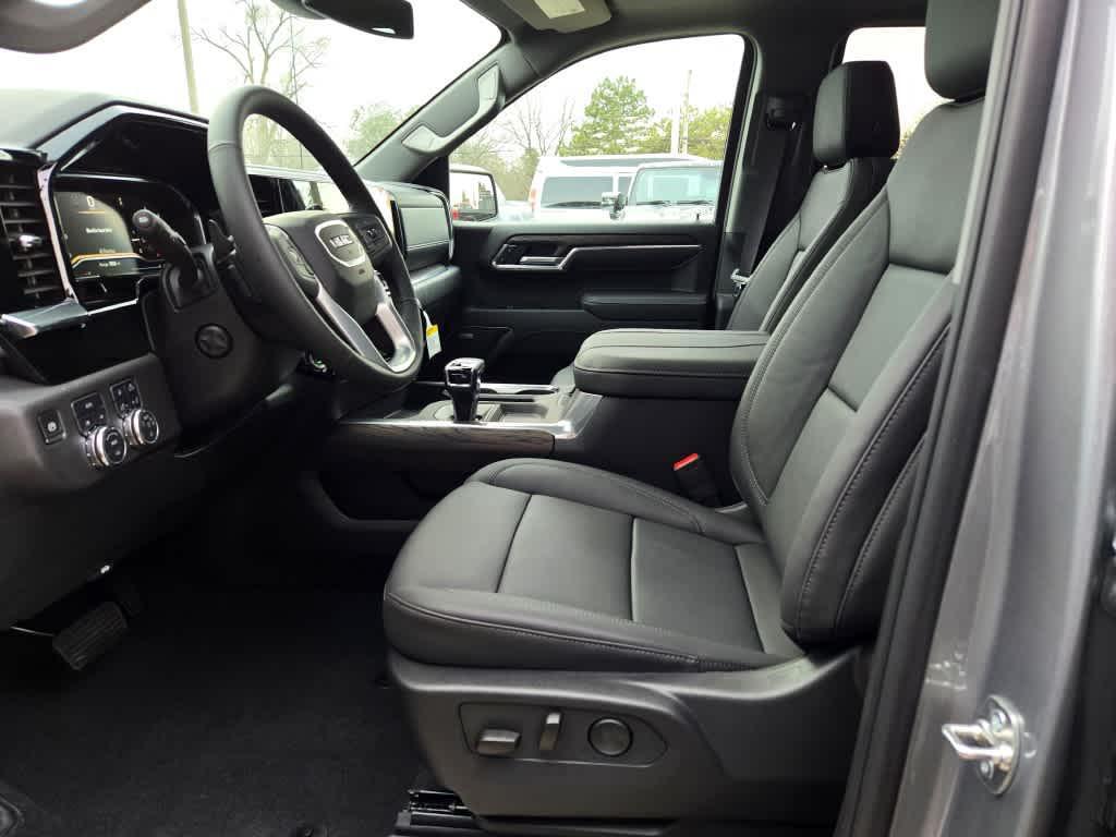 new 2025 GMC Sierra 1500 car, priced at $57,493