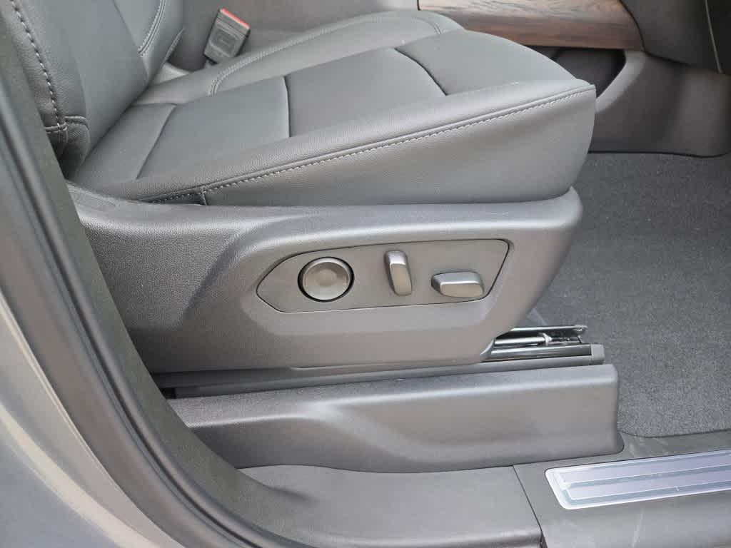 new 2025 GMC Sierra 1500 car, priced at $57,493