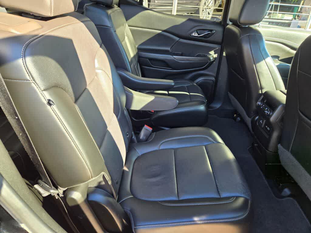 used 2021 GMC Acadia car, priced at $23,995