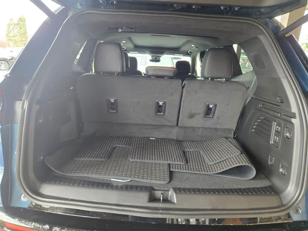 new 2026 GMC Acadia car, priced at $67,290