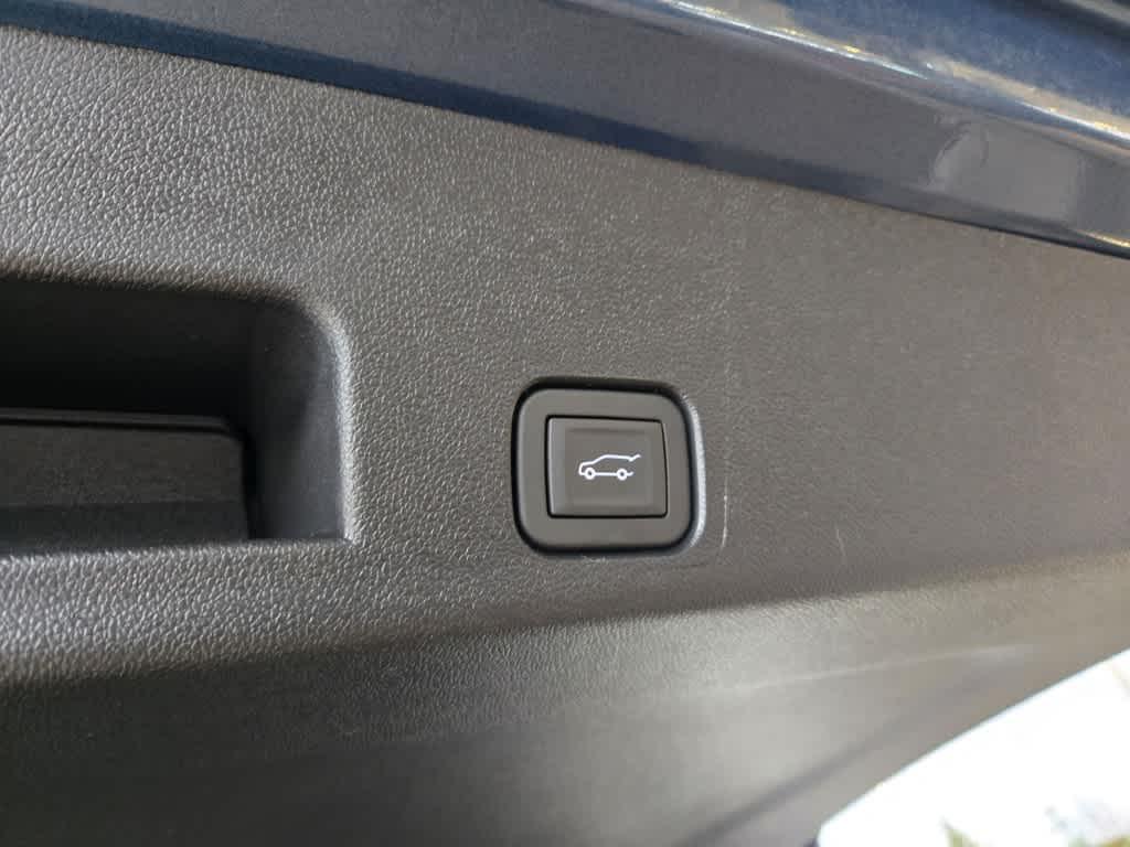 new 2026 GMC Acadia car, priced at $67,290