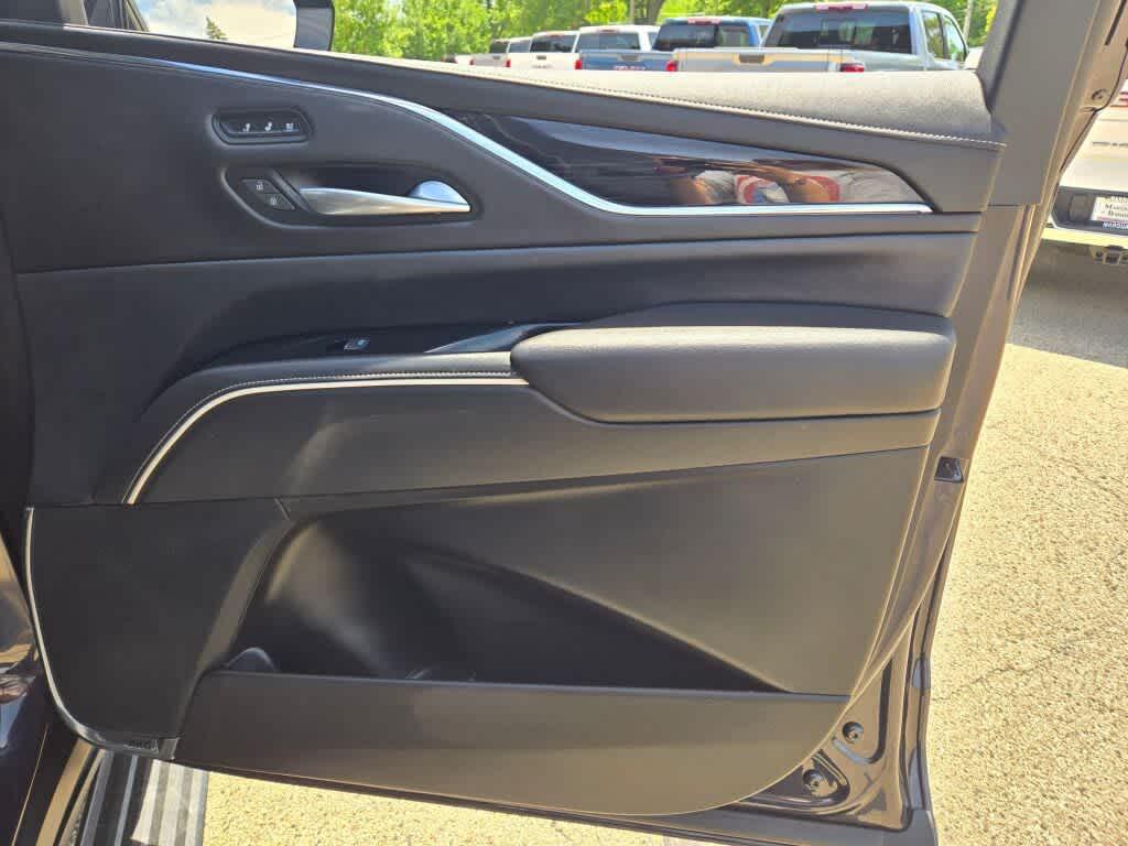used 2024 Cadillac Escalade car, priced at $80,408
