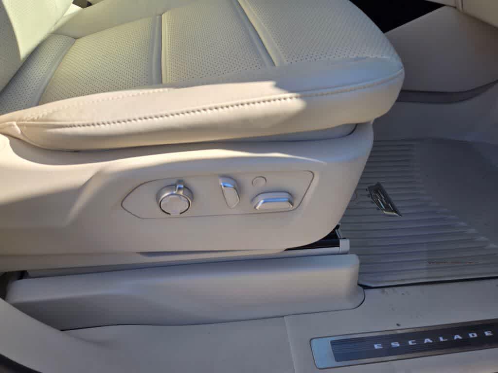 used 2025 Cadillac Escalade ESV car, priced at $112,995