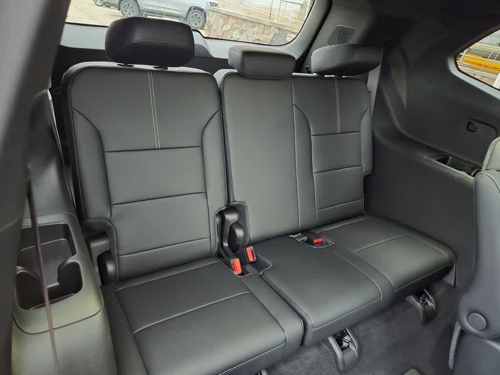 new 2025 GMC Acadia car, priced at $48,436